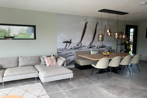 Watervilla Ien: Luxe verblijf met eigen aanlegsteiger aan Slotermeer - thumbnail 5