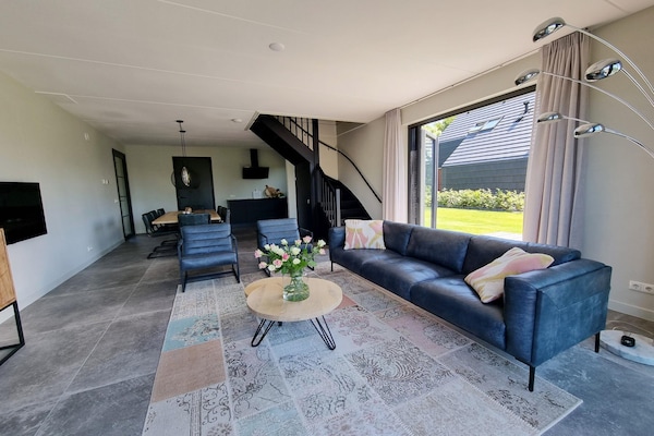 Watervilla Fiif: luxe familieverblijf direct aan het Slotermeer - thumbnail 6