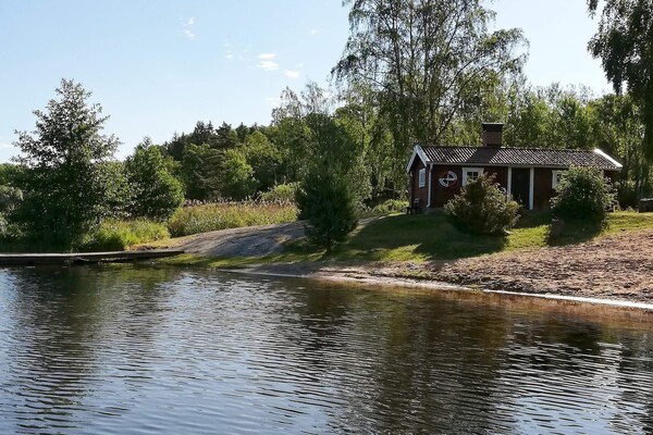 Vrijstaand vakantiehuis met golfbaan op 5km in Roslagen, Zweden - thumbnail 2