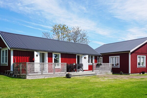 Vakantiehuis op 600 m van zee in Strömstad voor 4 personen - thumbnail 1