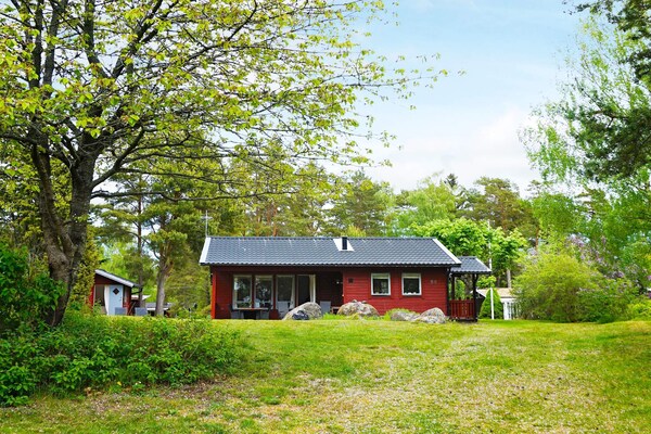 Aan zee: Sfeervol vakantiehuis in Mönsterås voor 6 personen - thumbnail 1
