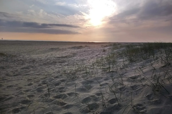 Vrijstaand vakantiehuis op Fanø met sauna, whirlpool en houtkachel - thumbnail 4
