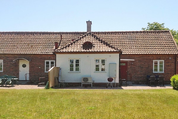 Lichte vakantiewoning voor 4 personen nabij de Hanöbaai in Yngsjö - thumbnail 1