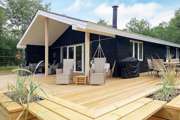 Gerenoveerd vakantiehuis direct aan golfbaan Læsø - thumbnail 1