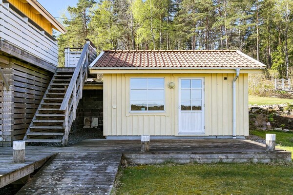 Vrijstaand vakantiehuis op Rossö met zeezicht, sauna en apart gastenverblijf - thumbnail 6