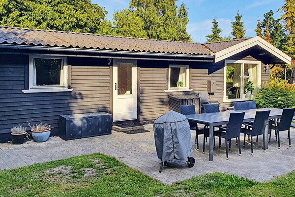 6-persoons vakantiehuis in Højby op 800 m van de zee - thumbnail 2
