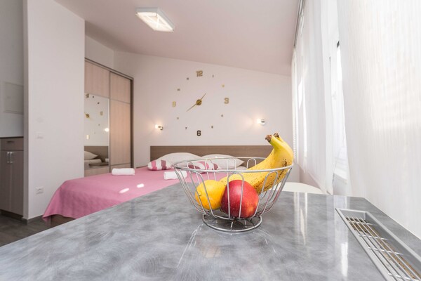 Studio Roberta in Zadar: knus appartement met balkon, vlakbij het strand - thumbnail 6