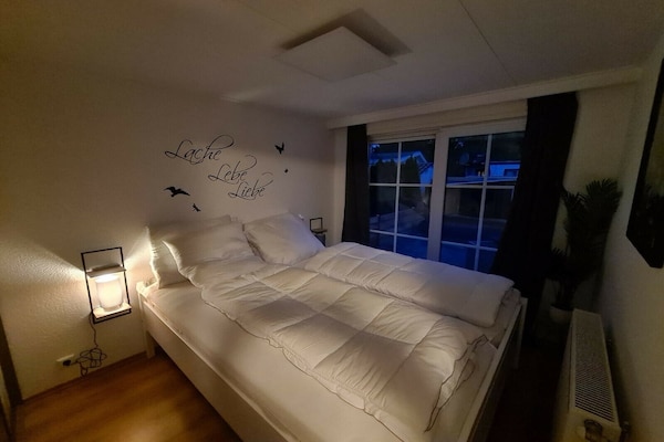 Vrijstaand chalet op Recreatiepark Rhederlaagse Meren in Lathum - thumbnail 3