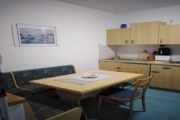 Apartments Marija - One Bedroom Apartment With Balcony And Sea View (ŽUti A2) - Tisno