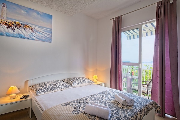 Studio met balkon en zeezicht in Mlini, 200m van strand - thumbnail 4