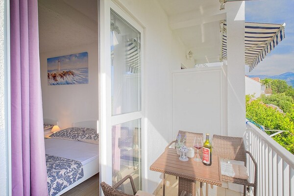 Studio met balkon en zeezicht in Mlini, 200m van strand - thumbnail 2