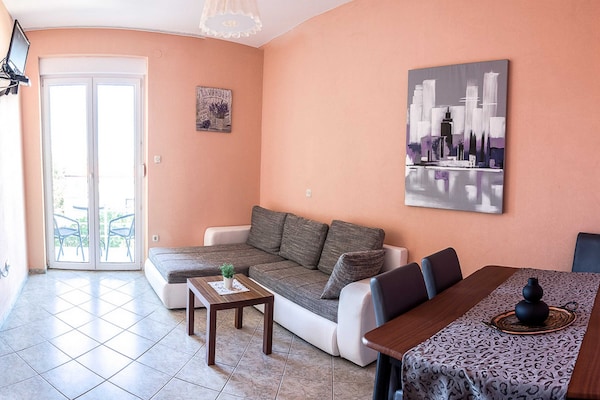 Luxe appartement met zeezicht in Starigrad-Paklenica - thumbnail 2
