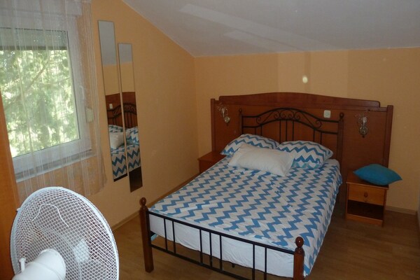 Superior appartement met balkon vlakbij zee en Paklenica - thumbnail 6
