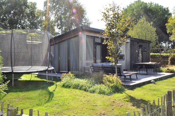 Chalet Vrijzicht: vrijstaand genieten in het Friese platteland van Haulerwijk - thumbnail 6