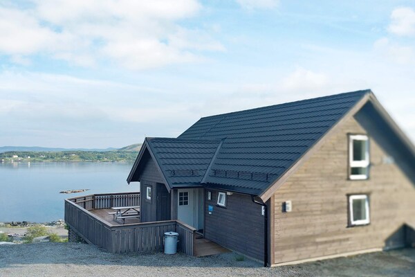 Vrijstaand vakantiehuis met panoramisch fjorduitzicht op Leka, 8 personen - thumbnail 3