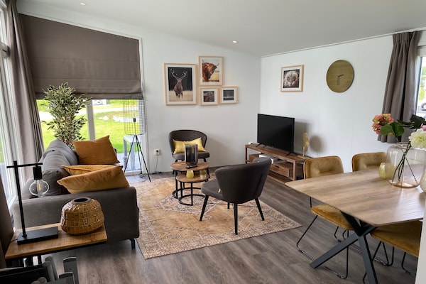 Stijlvol chalet op Recreatiepark Rhederlaagse Meren voor 4 personen - thumbnail 5