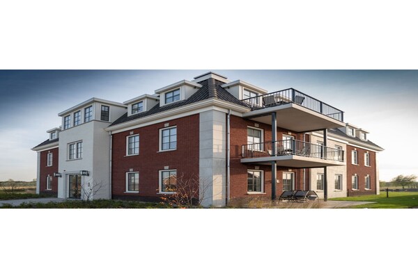 Wellness appartement aan meer in Colijnsplaat, Zeeland - thumbnail 1