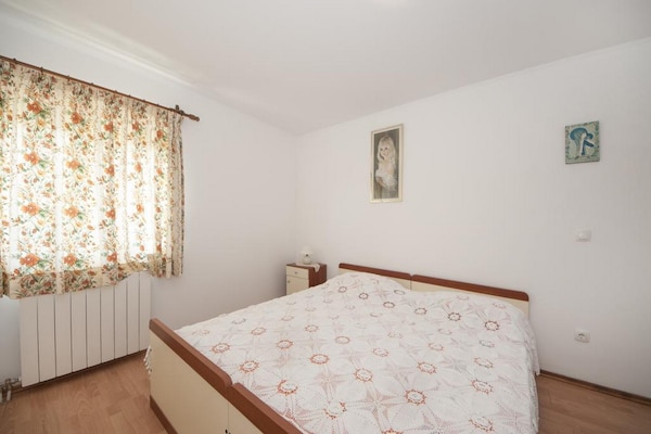 Aan zee: Comfortabel appartement in Brna voor 2 personen - thumbnail 2