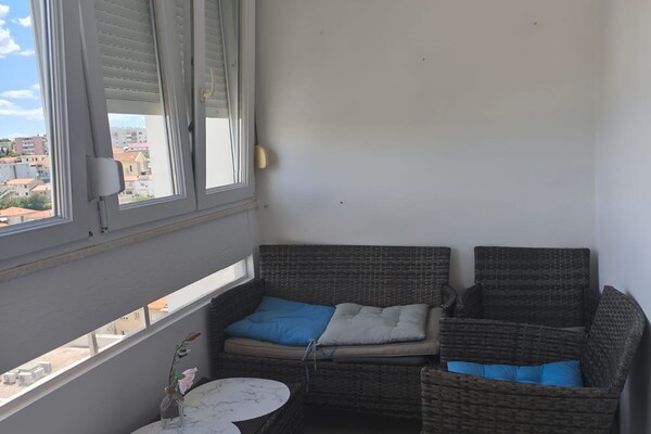 Ruim 3-kamerappartement met loggia in Split, op 3 km van het strand - thumbnail 6