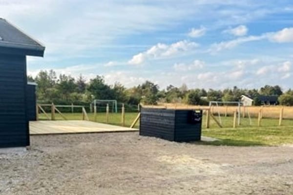 Luxe vakantiehuis voor 12 personen met sauna, wildnisbad en activiteitenruimte op 300m van zee - thumbnail 5