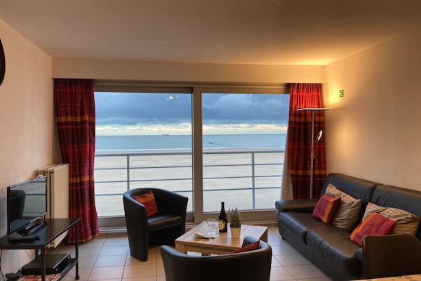 Aan zee: 6-persoons appartement in Knokke met zeezicht - thumbnail 2