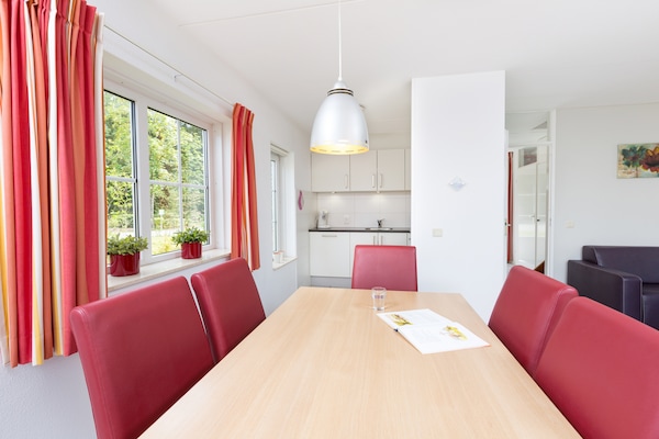 Vrijstaande villa op Vakantiepark Hellendoorn voor 6 personen - thumbnail 3