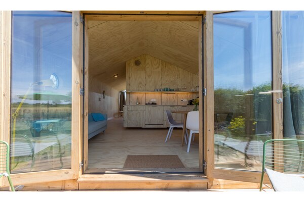 Wikkelhouse De Specht: duurzaam tiny house op Zeeuwse boerderij - thumbnail 6