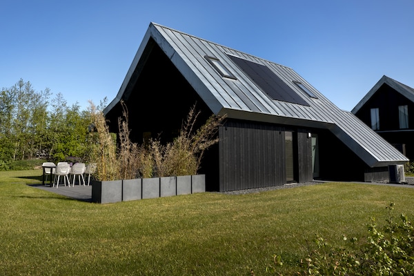 Vrijstaande villa op sfeervol Landgoed Eysinga State in hartje Friesland - thumbnail 1