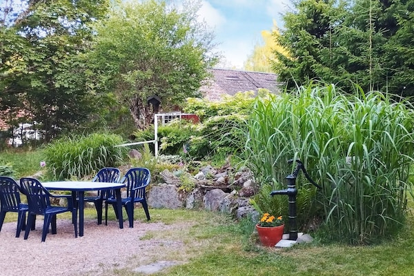 Ruim Zweeds vakantiehuis voor 8 personen aan de golfbaan bij Annerstad - thumbnail 6