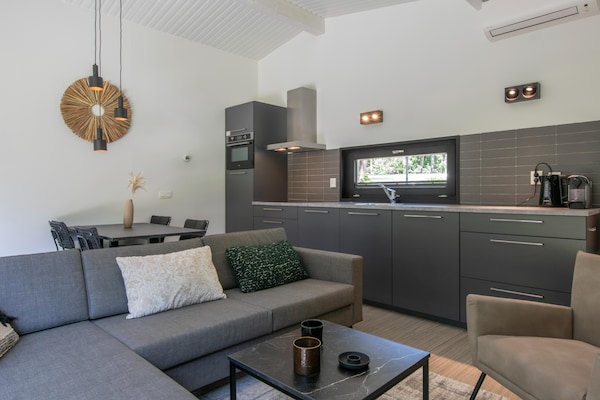 Modern chalet met sauna op Bospark 't Wolfsven, nabij Eindhoven - thumbnail 4