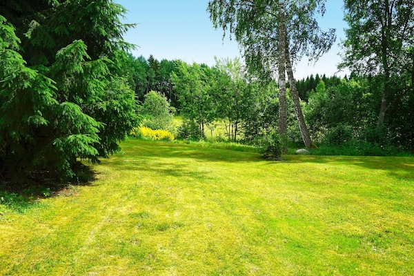 Ruim vakantiehuis in Roslagen voor 9 personen, vlakbij Stockholm - thumbnail 5