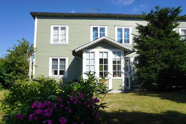4-persoons vakantiehuis in Ronneby op 600m van het centrum - thumbnail 1