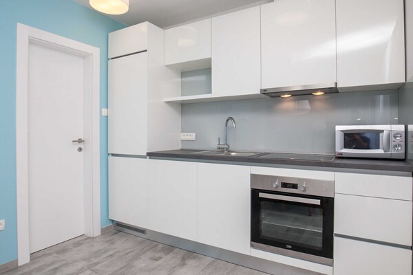Op 400 m van het strand: Ruim appartement voor 4 personen in Bol - thumbnail 5
