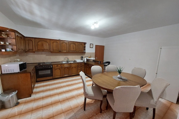 Ruim appartement met zeezicht en terras in Smokvica - thumbnail 4