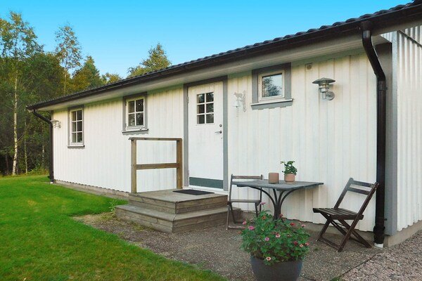 4-persoons vakantiehuis in Håcksvik op 700m van het meer - thumbnail 6