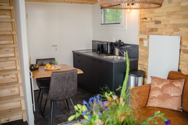Tiny House aan het Nederrijnmeer: romantisch verblijf met uitzicht in Maurik - thumbnail 3