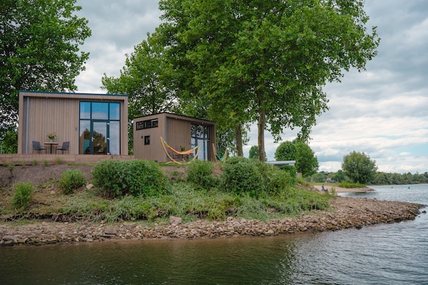 Tiny House aan het Nederrijnmeer: romantisch verblijf met uitzicht in Maurik - thumbnail 1
