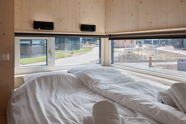 Tiny house op autovrij vakantiepark op 1 km van het Noordzeestrand - thumbnail 4