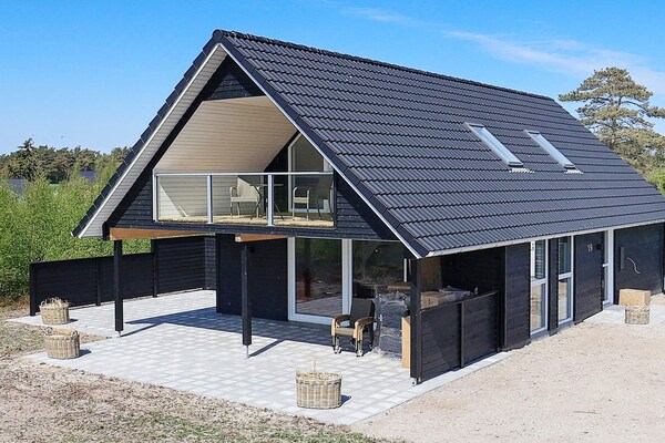 6-persoons modern vakantiehuis op 400m van de zee in Læsø - thumbnail 1