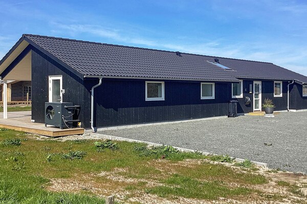 10-persoons vakantiehuis aan zee in Idestrup met sauna en whirlpool - thumbnail 2