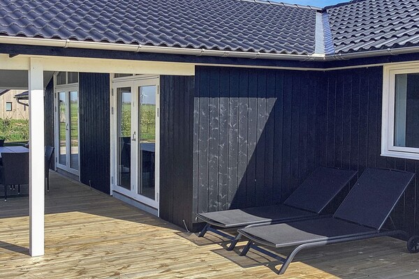 10-persoons vakantiehuis aan zee in Idestrup met sauna en whirlpool - thumbnail 6