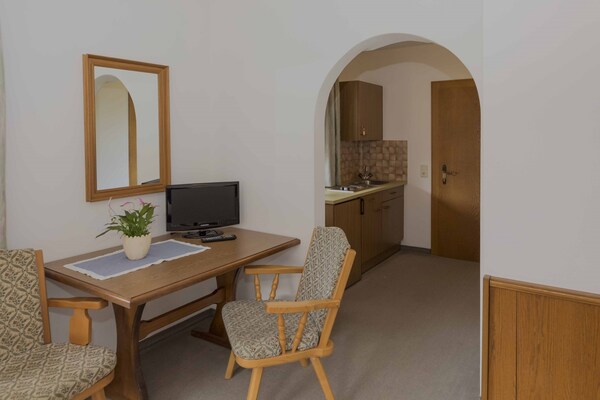 Knus appartement Theresia op boerderij, 50m van skipiste in Radstadt - thumbnail 4