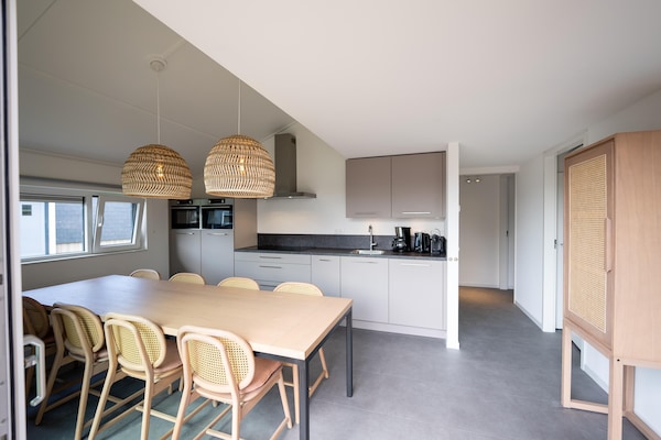 Moderne watervilla voor 8 personen op Vakantiepark Zeebad in Breskens - thumbnail 6
