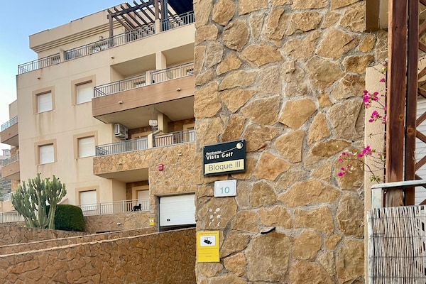 Gelijkvloers golfappartement met privéterras in La Envía - thumbnail 1