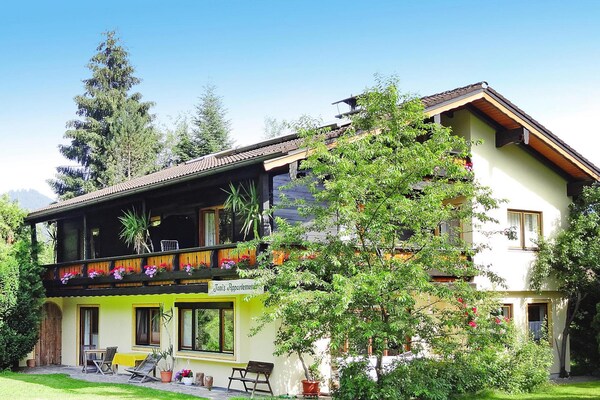 Tonis Apartments 2: sfeervol 55m² appartement met balkon in Berchtesgadener Land - thumbnail 1