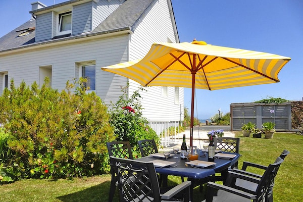 Aan zee: Ruim vakantiehuis voor 8 personen in Perros-Guirec - thumbnail 1