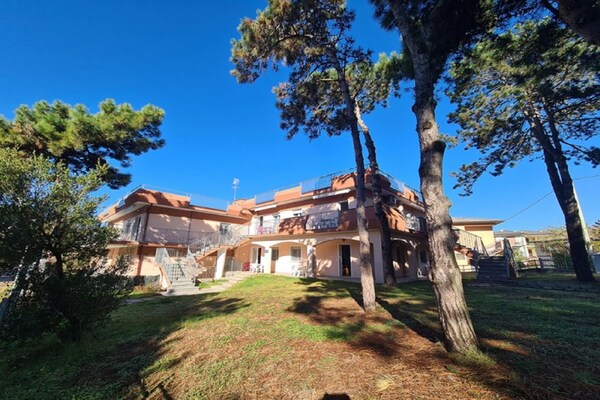 Ruim appartement met balkon op 150 meter van het strand in Rosolina Mare - thumbnail 6