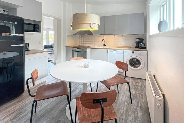 Op 1,3 km van zee: Modern vakantiehuis in Borgholm voor 4 personen - thumbnail 5