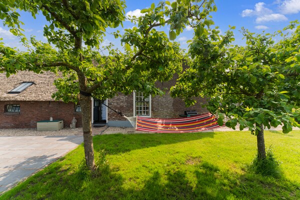 The Old Farmhouse: Landelijk genieten voor 12 personen bij Montfoort - thumbnail 6