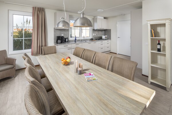 Luxe watervilla voor 10 personen op 400m van strand Cadzand-Bad - thumbnail 3